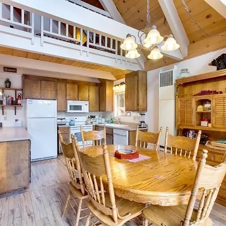 1296 Champlain Villa